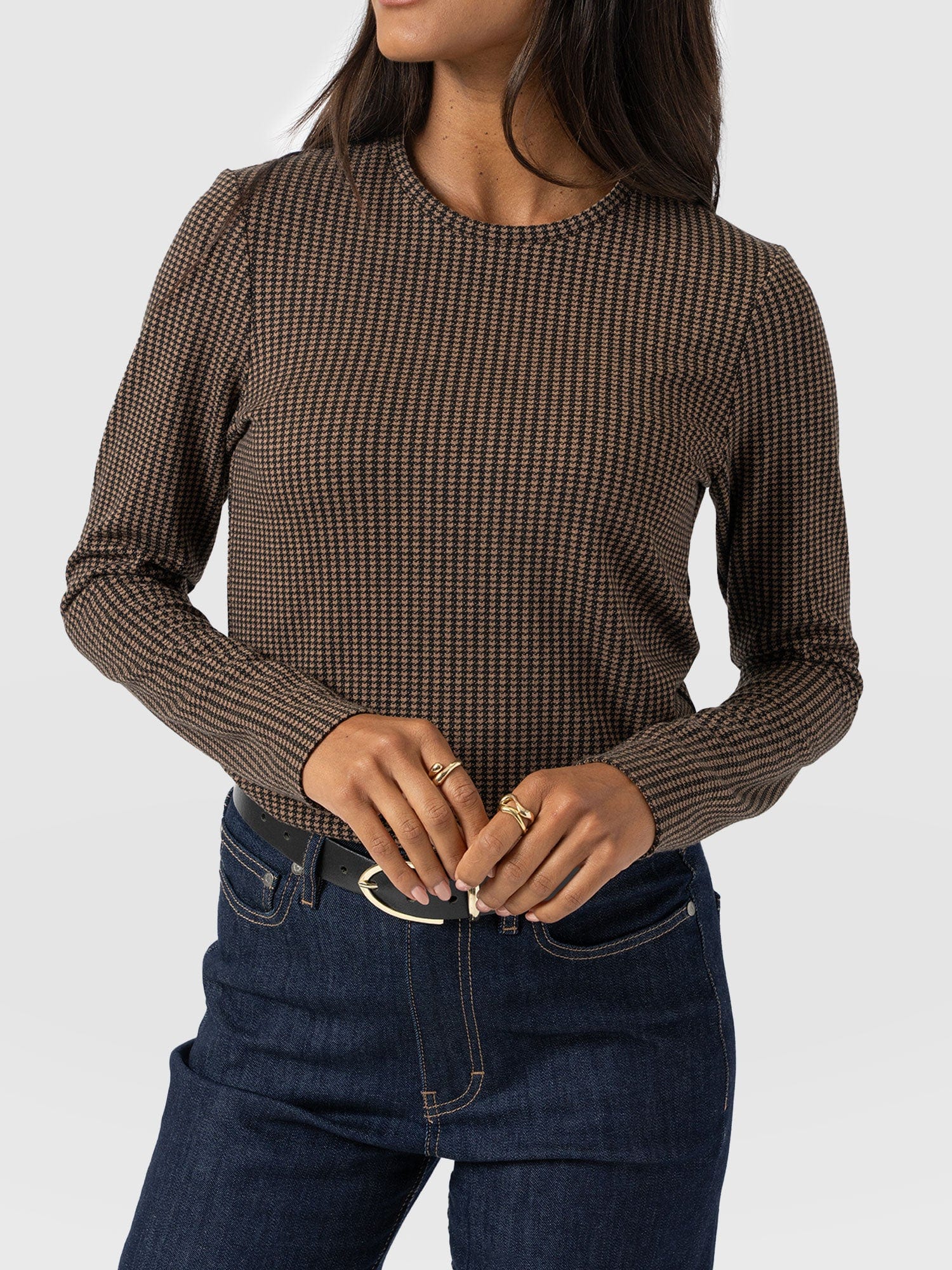Glen Crew Neck Tee Long Sleeve - Brown Mini Houndstooth - Women's T-shirts | Saint + Sofia® USA